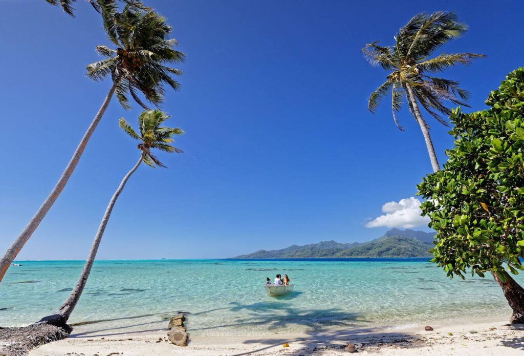Raiatea Vanilla Trails and Black Pearls from Le Taha'a