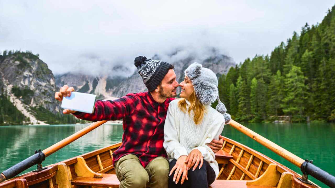 From skyline glow to prairie skies—Canada, beautifully choreographed