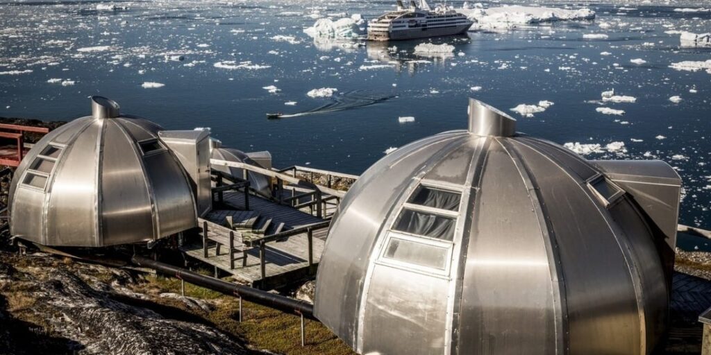 Ilulissat & Hotel Arctic Icefjord Light, Whales, and Dogsled Romance
