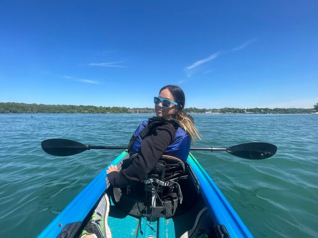 Niagara-on-the-Lake: Niagara River Kayaking + Helicopter to Niagara Falls