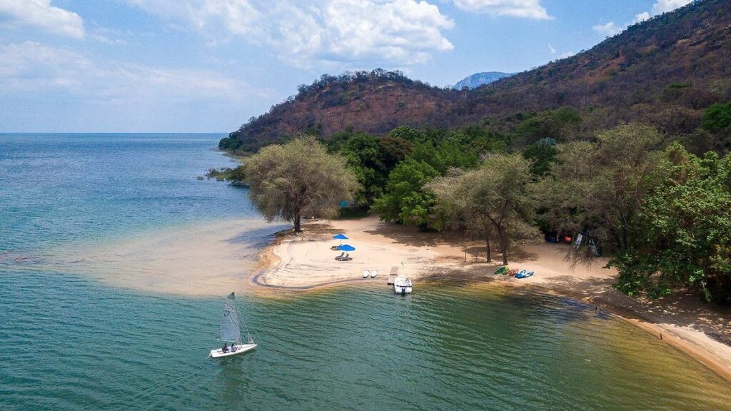  Malawi Safari Honeymoon Bush to Beach in Malawi (8 Nights)